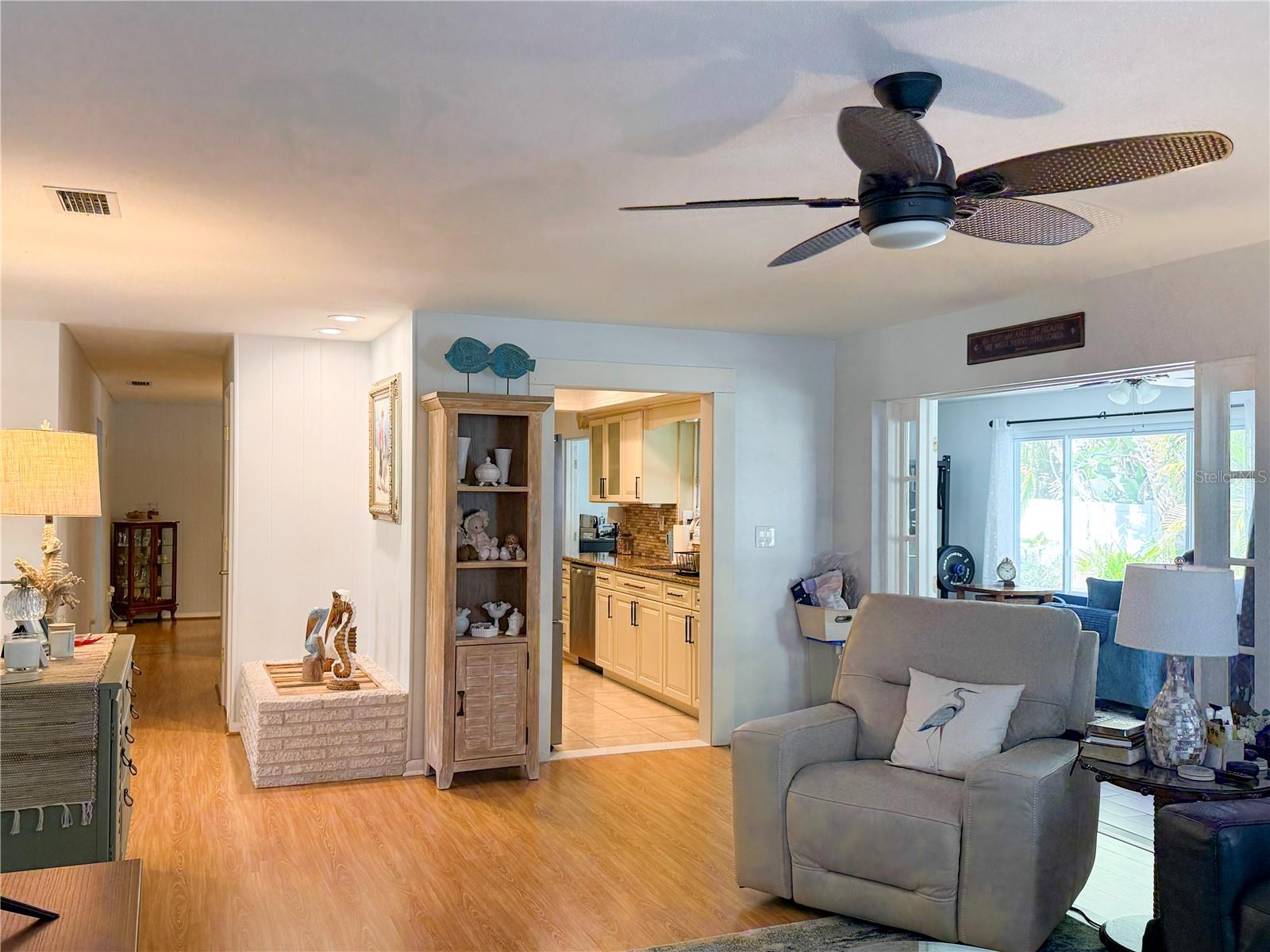 IMPERIAL PARK - Residential