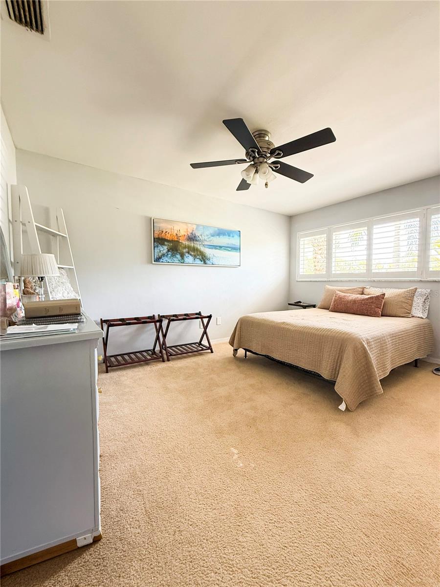 IMPERIAL PARK - Residential