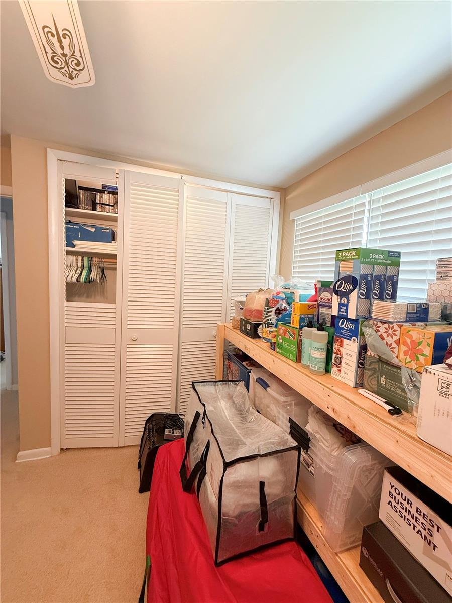 IMPERIAL PARK - Residential