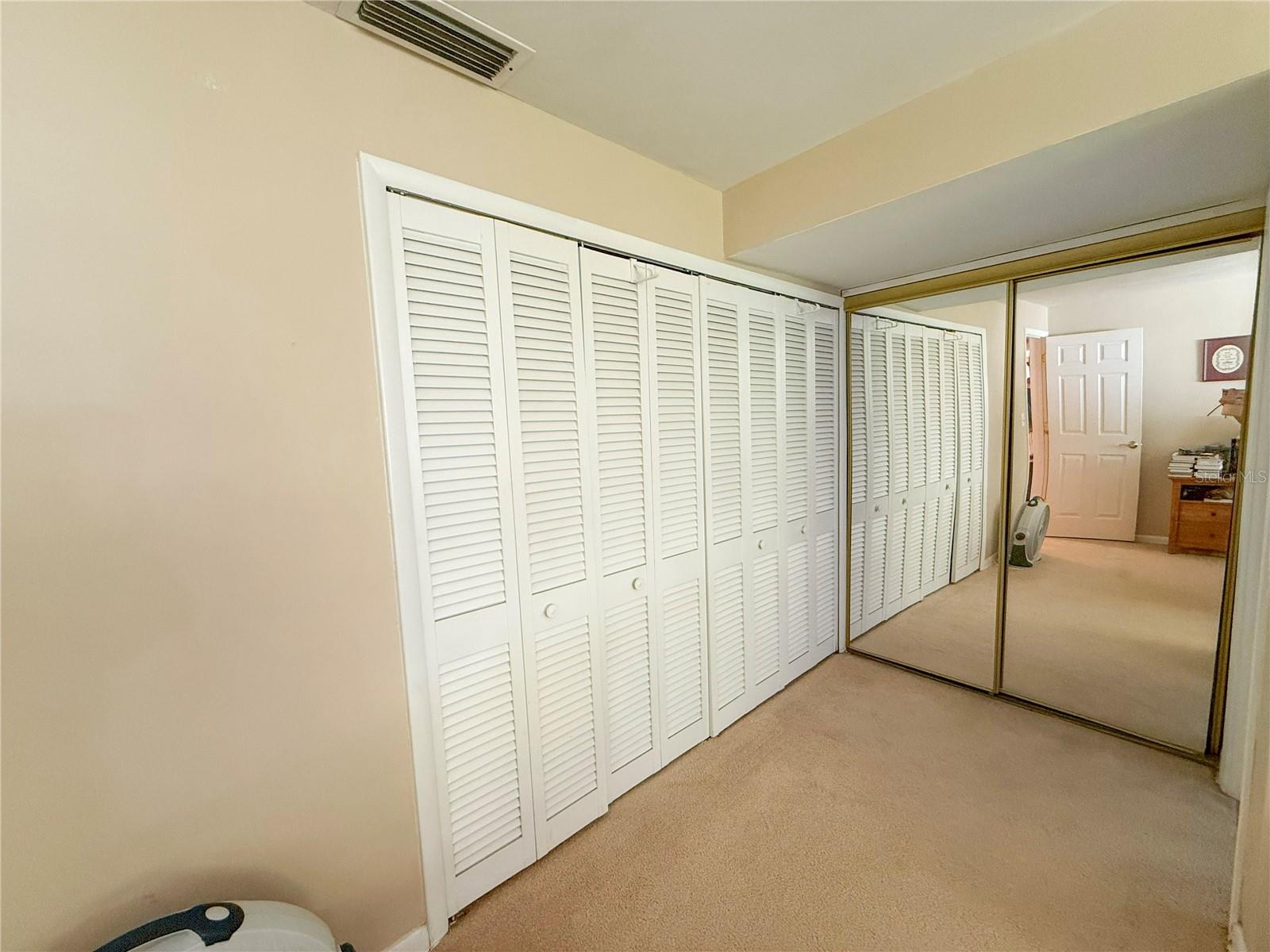 IMPERIAL PARK - Residential