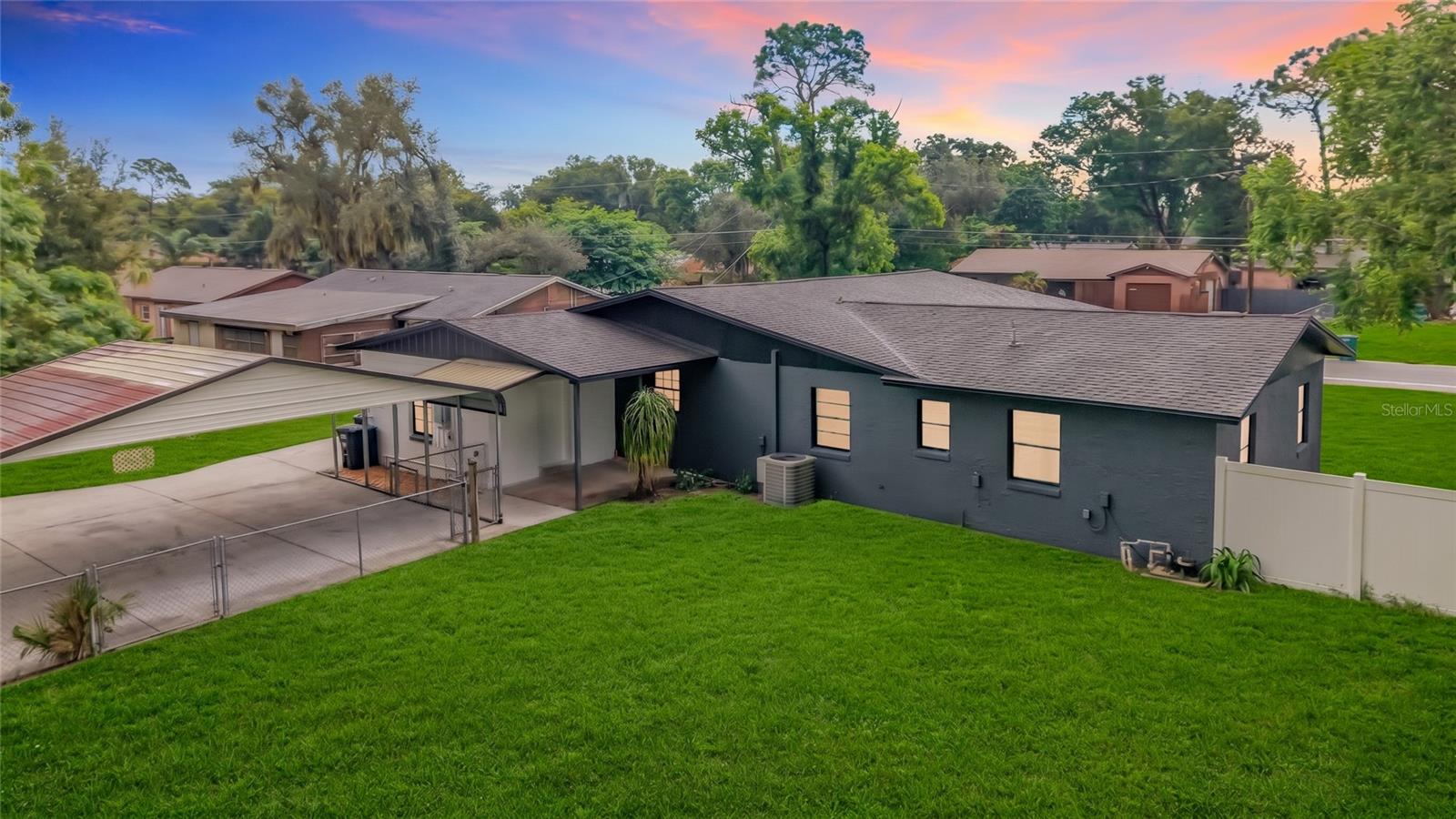 637 PASADENA AVENUE
