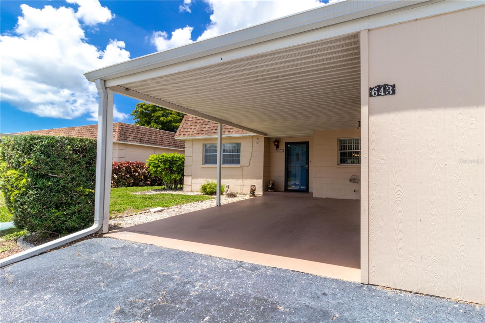 643 PARK CIRCLE