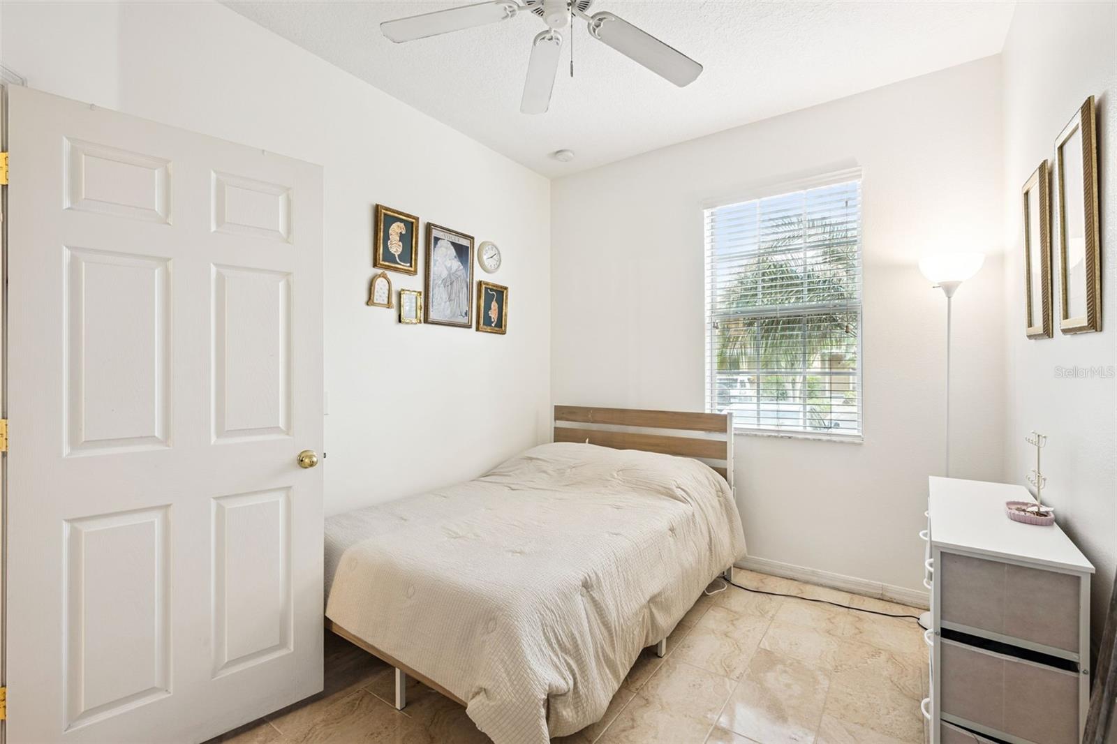 COMPASS BAY - Residential