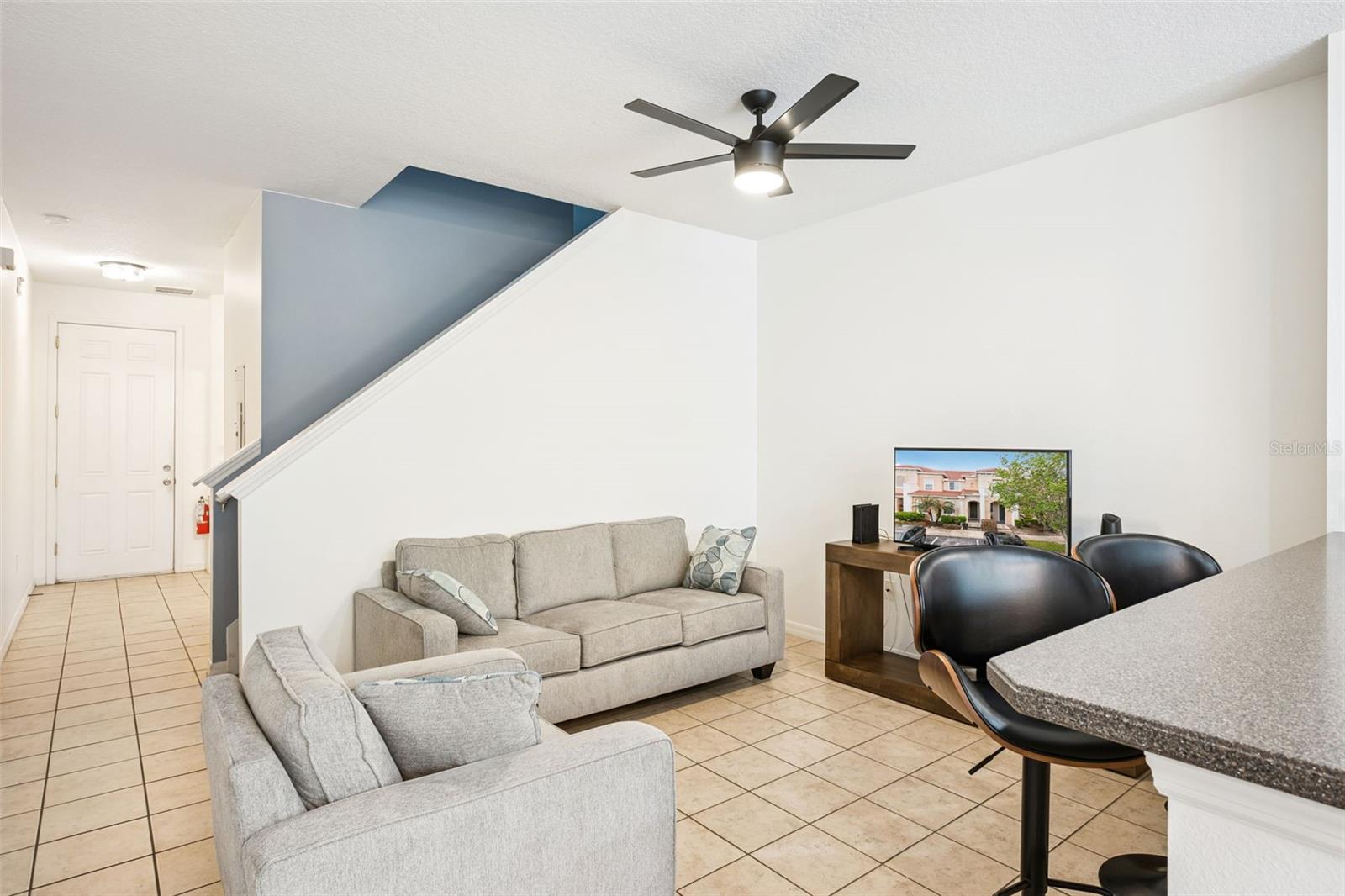 COMPASS BAY - Residential