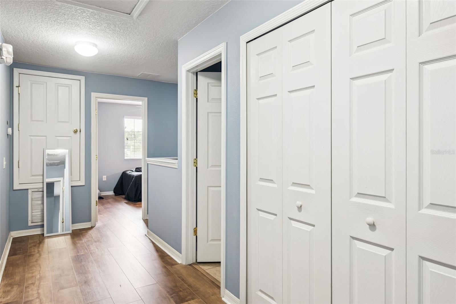 COMPASS BAY - Residential