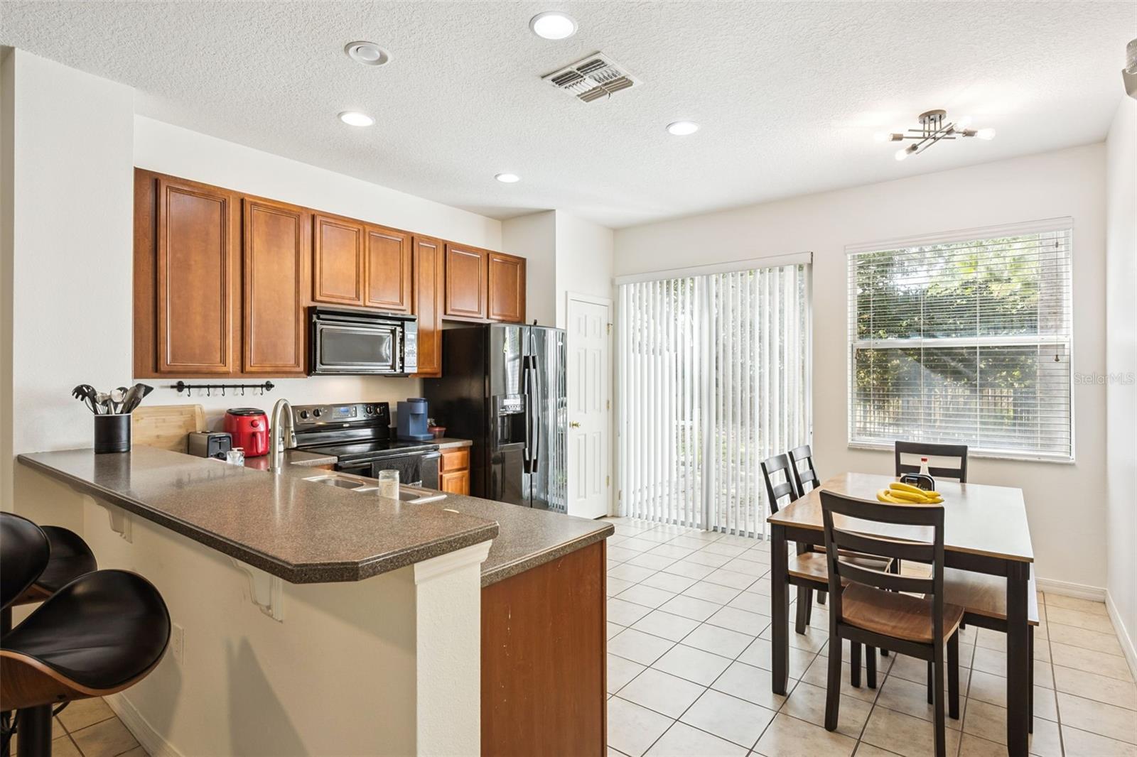 COMPASS BAY - Residential