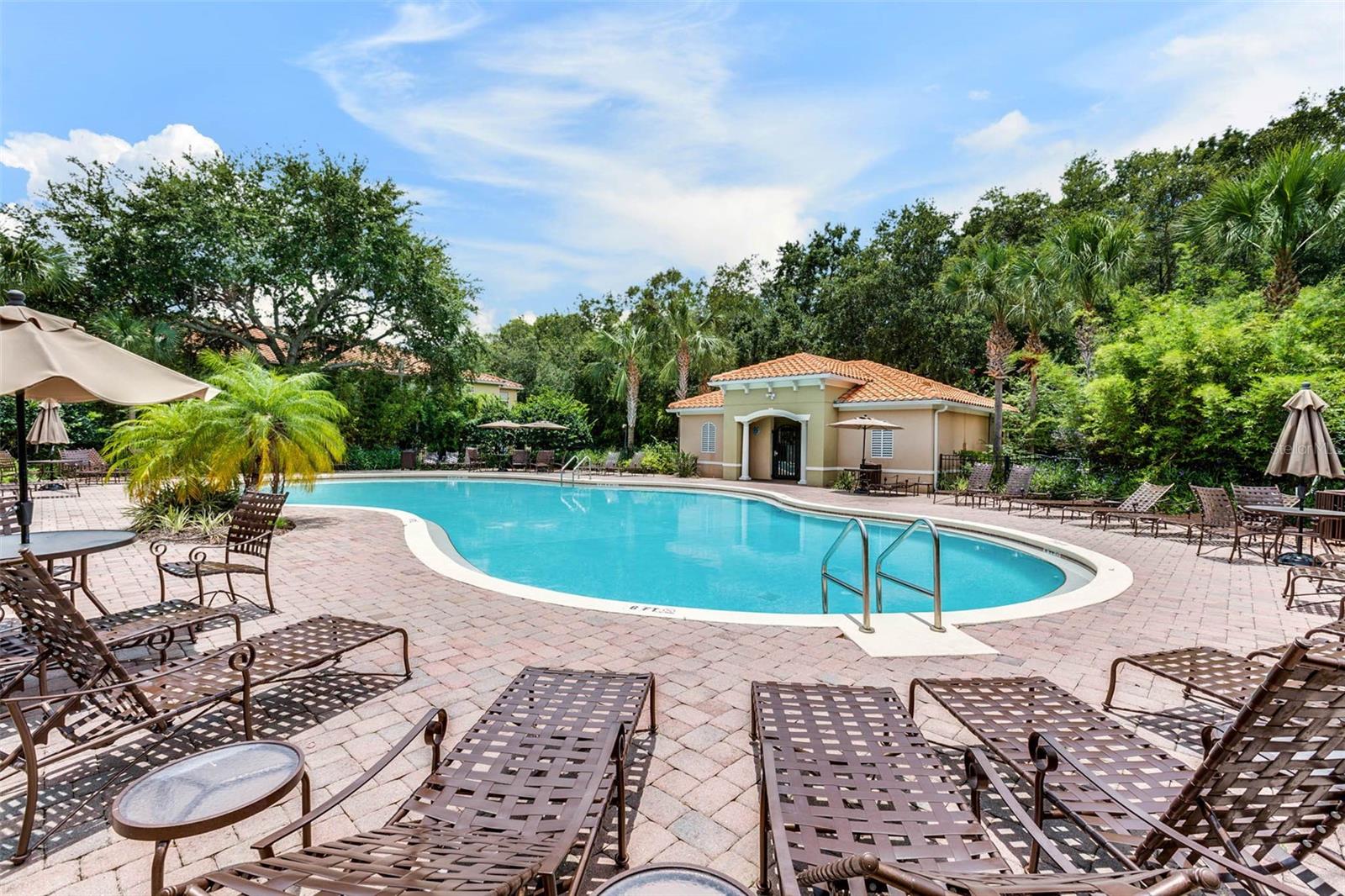 COMPASS BAY - Residential