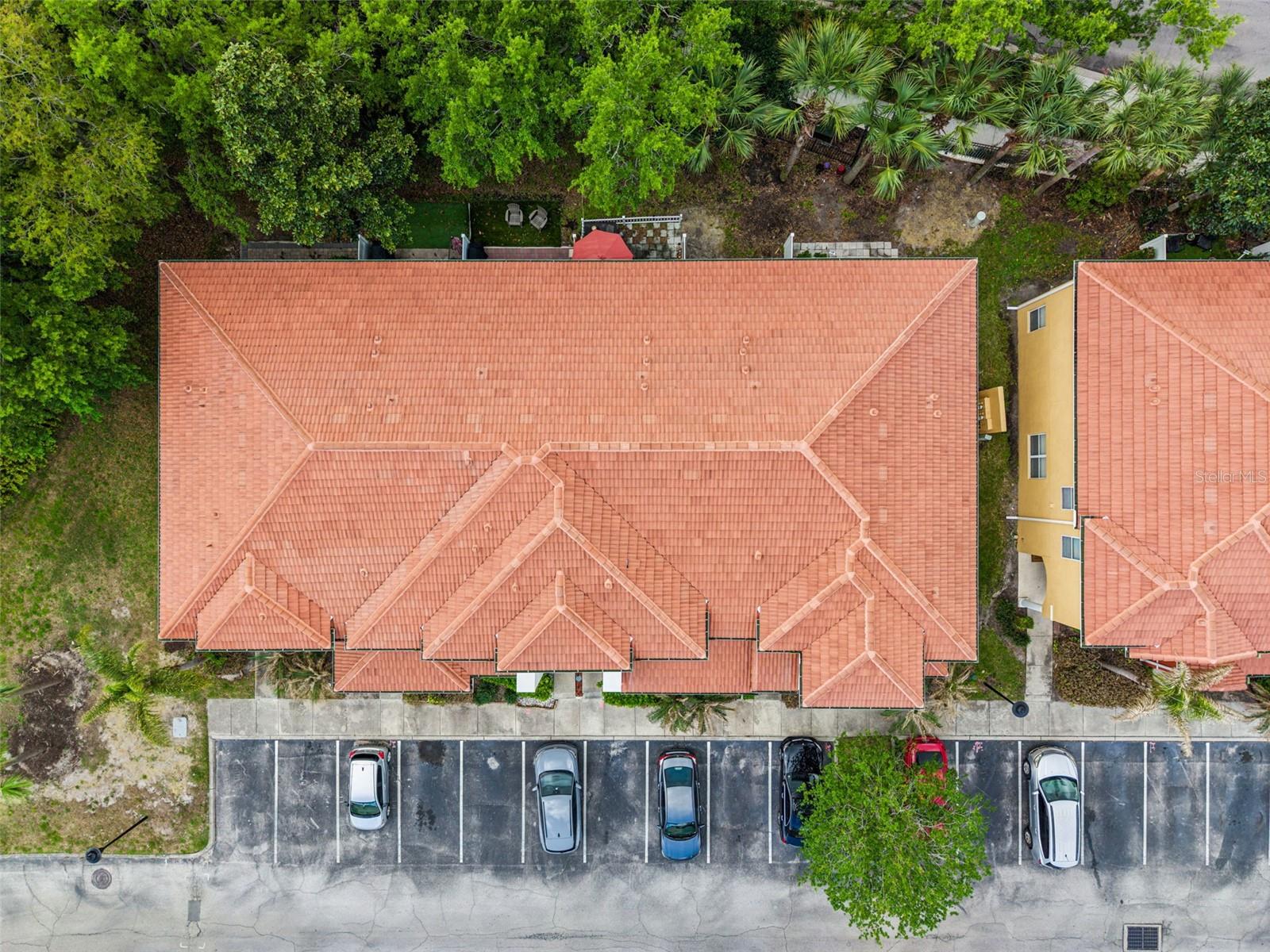 COMPASS BAY - Residential