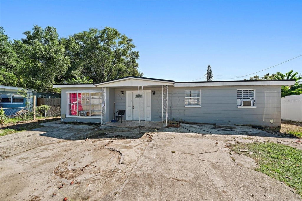 Photo of 2922 Sample Loop, Tampa, FL 33619 (MLS # A4709782)