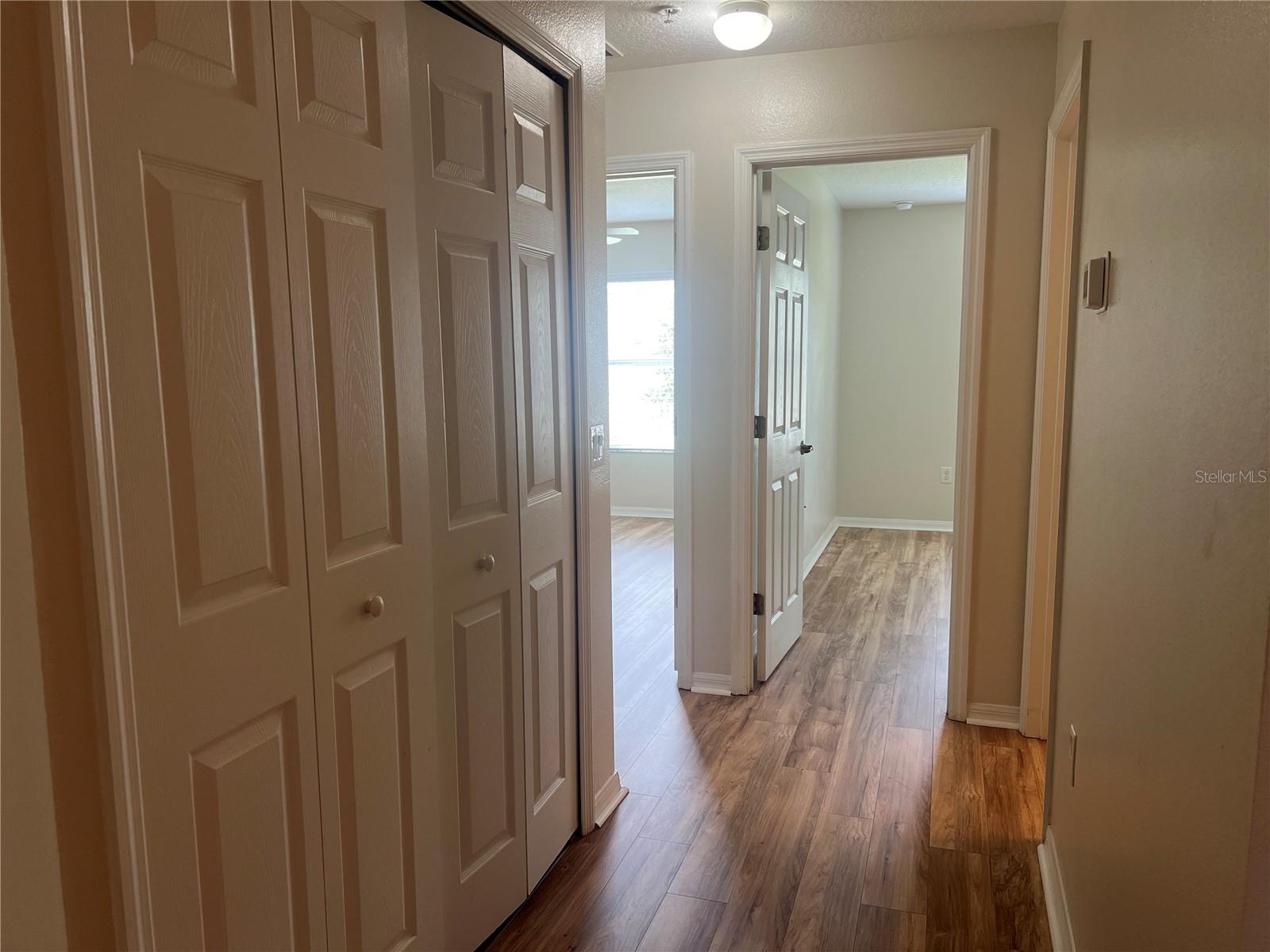 PRAIRIE LAKE RESERVE A B B2 E G - Residential Lease