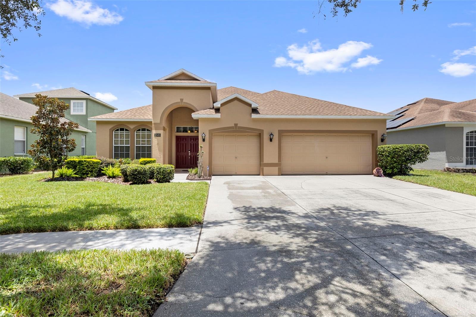 Welcome to your dream home in Boyette Farms! This beautiful 4-bedroom, 3-bath pool home offers over 2,700 square feet of light-filled living space, thoughtfully designed with both comfort and style in mind. From the moment you step inside, you’ll notice the brand-new luxury vinyl flooring that flows seamlessly throughout the home, adding a modern touch and easy maintenance.
The heart of the home is the spacious kitchen, complete with granite countertops, new stainless steel appliances, and plenty of room to gather with family and friends. Upstairs, a large bonus loft with dual closets offers the perfect flex space—ideal as a second living room, home theater, kids’ playroom, or even a home office setup.
Step outside into your own private oasis. Enjoy the sparkling pool with screened lanai, all while taking in breathtaking water views of the serene pond and peaceful conservation area just beyond—no rear neighbors and sunsets you’ll never forget!
With a 3-car garage, generous living areas, and an unbeatable location in Riverview, this home checks all the boxes for Florida living at its best. Don’t miss your chance to call this one home!