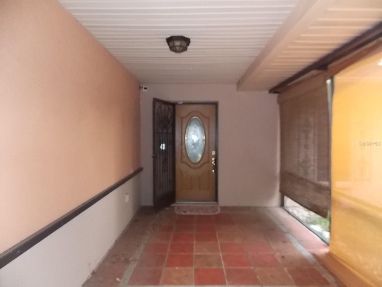2118 LAREDO AVENUE