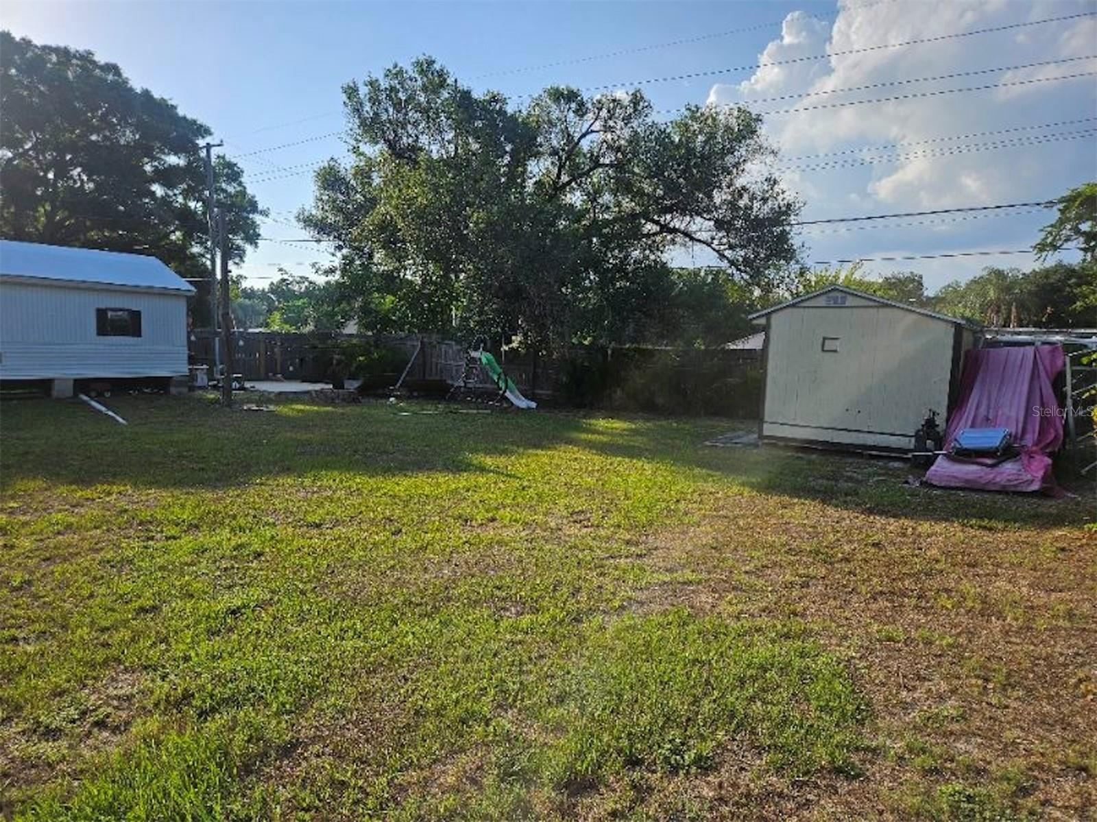 Photo 3 of 14 of 8802 W MILLPOINT ROAD mobile home