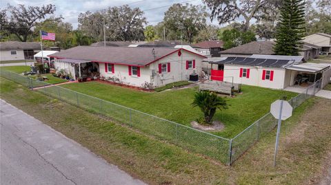 A home in SEFFNER