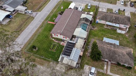 A home in SEFFNER