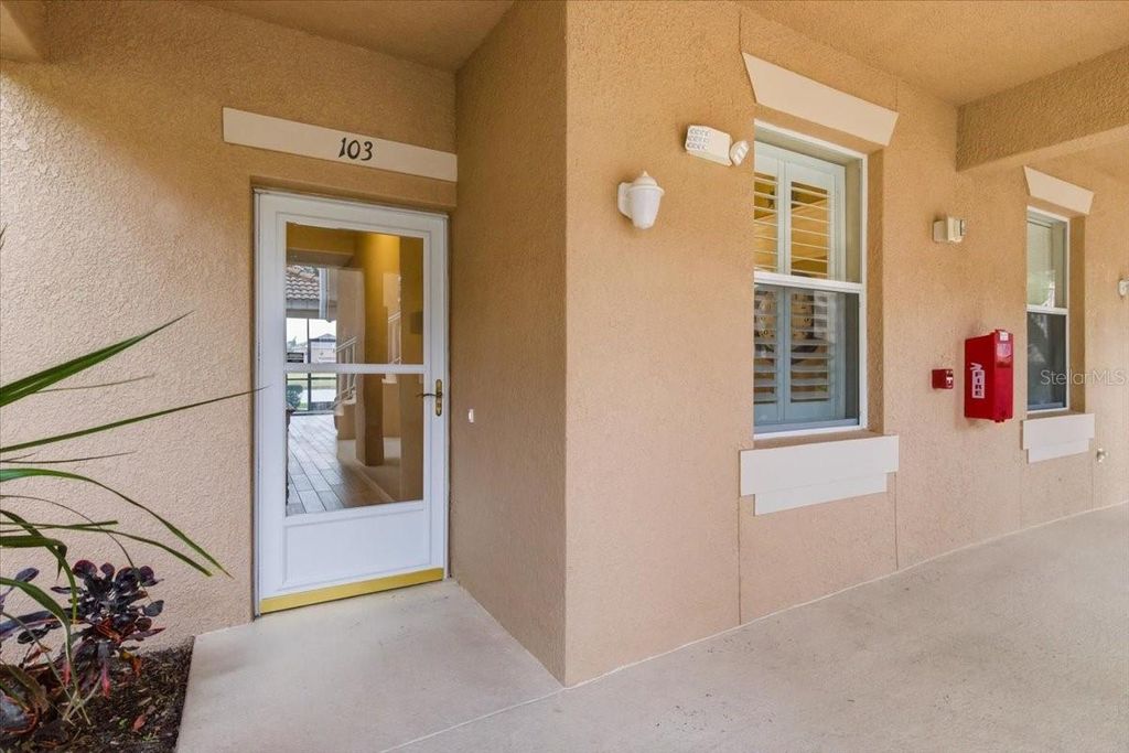 Photo of 923 Fairwaycove Lane #103, Bradenton, FL 34212 (MLS # A4683706)