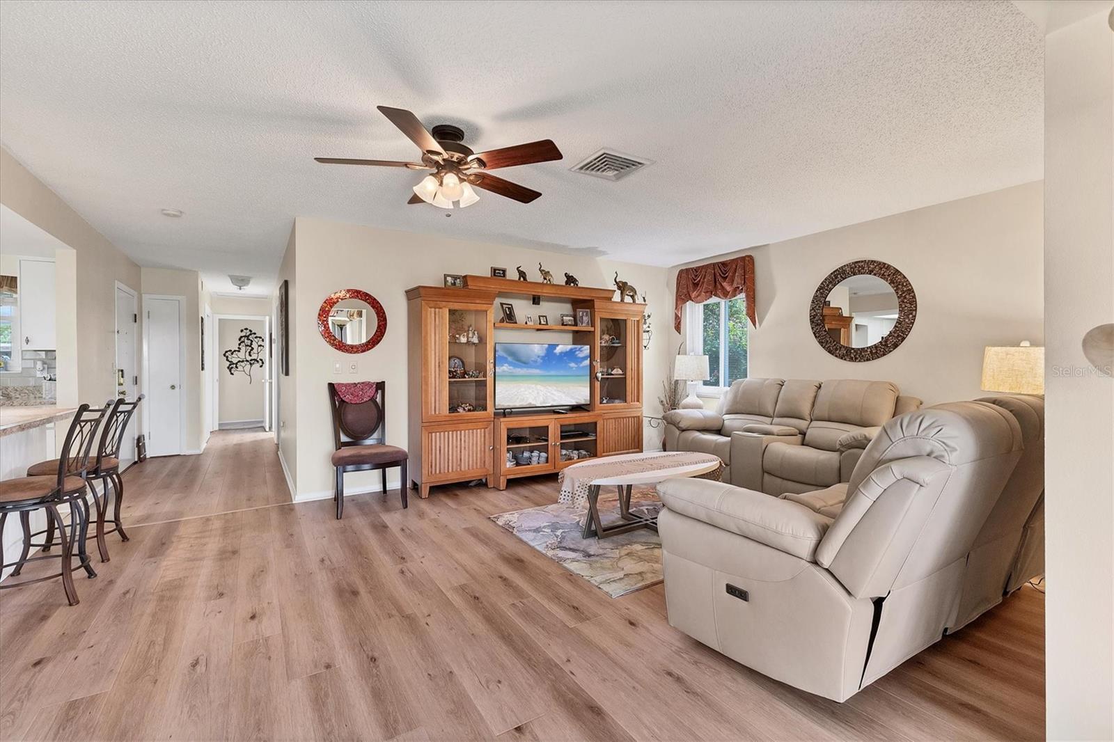 VILLAGE GREEN OF BRADENTON SECTION TWO - Residential