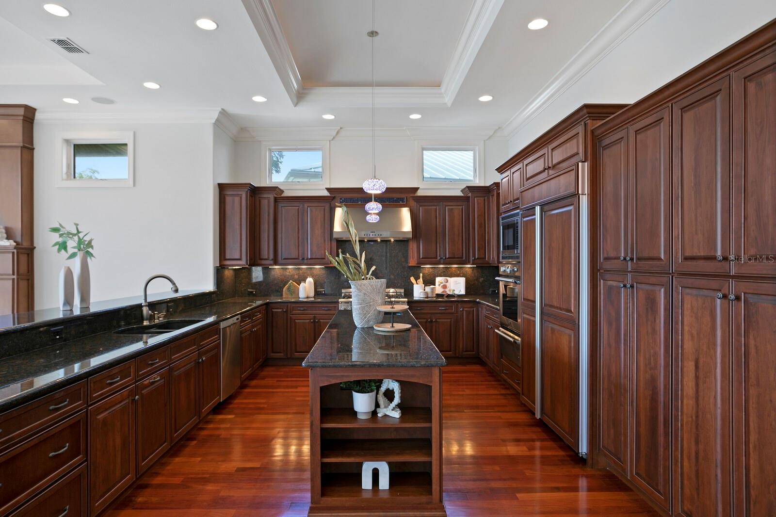 SOUTH CSWY ISLE YACHT CLUB 5TH ADD - Residential