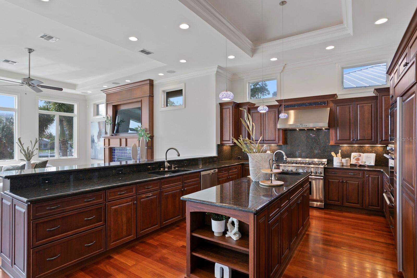 SOUTH CSWY ISLE YACHT CLUB 5TH ADD - Residential