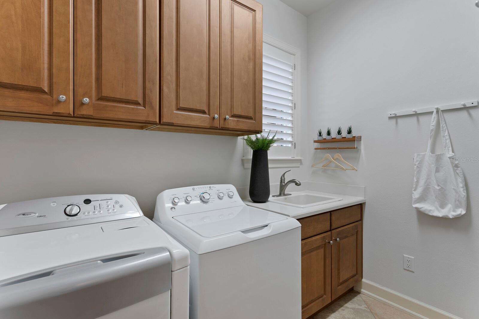 SOUTH CSWY ISLE YACHT CLUB 5TH ADD - Residential