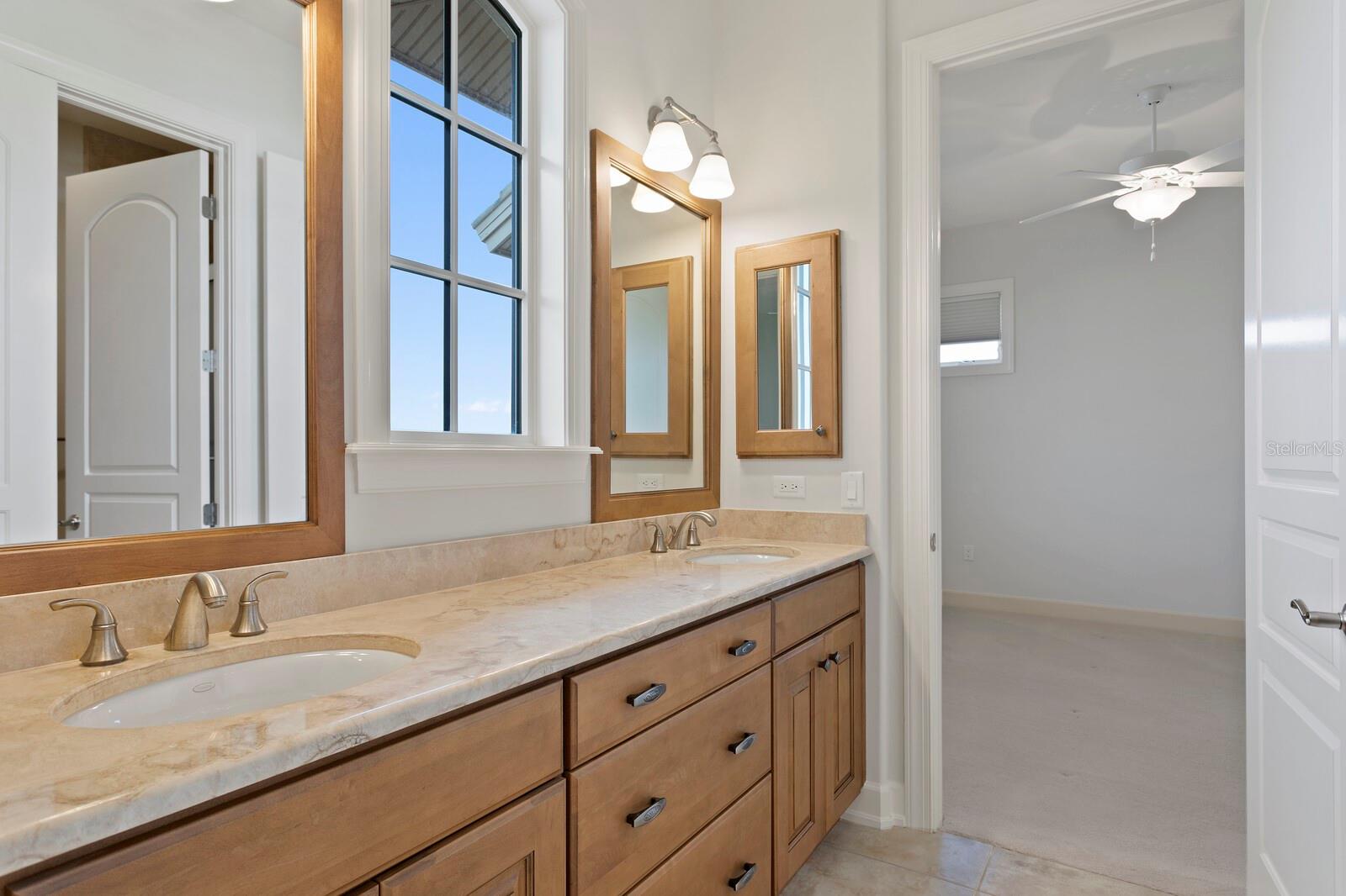 SOUTH CSWY ISLE YACHT CLUB 5TH ADD - Residential