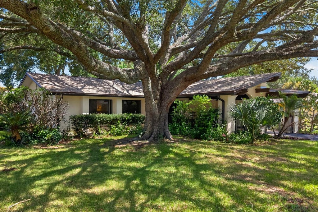 Photo of 13 Fairview Lane, Palm Coast, FL 32137 (MLS # FC320821)