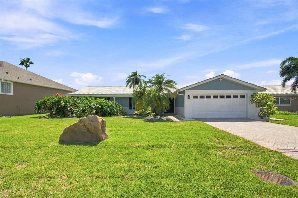 Photo of 11900 7th Street E, Treasure Island, FL 33706 (MLS # TB8538908)