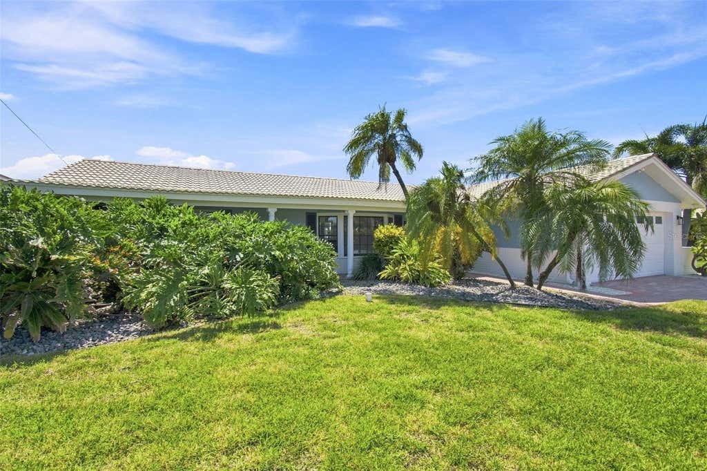 Photo of 11900 7th Street E, Treasure Island, FL 33706 (MLS # TB8538908)