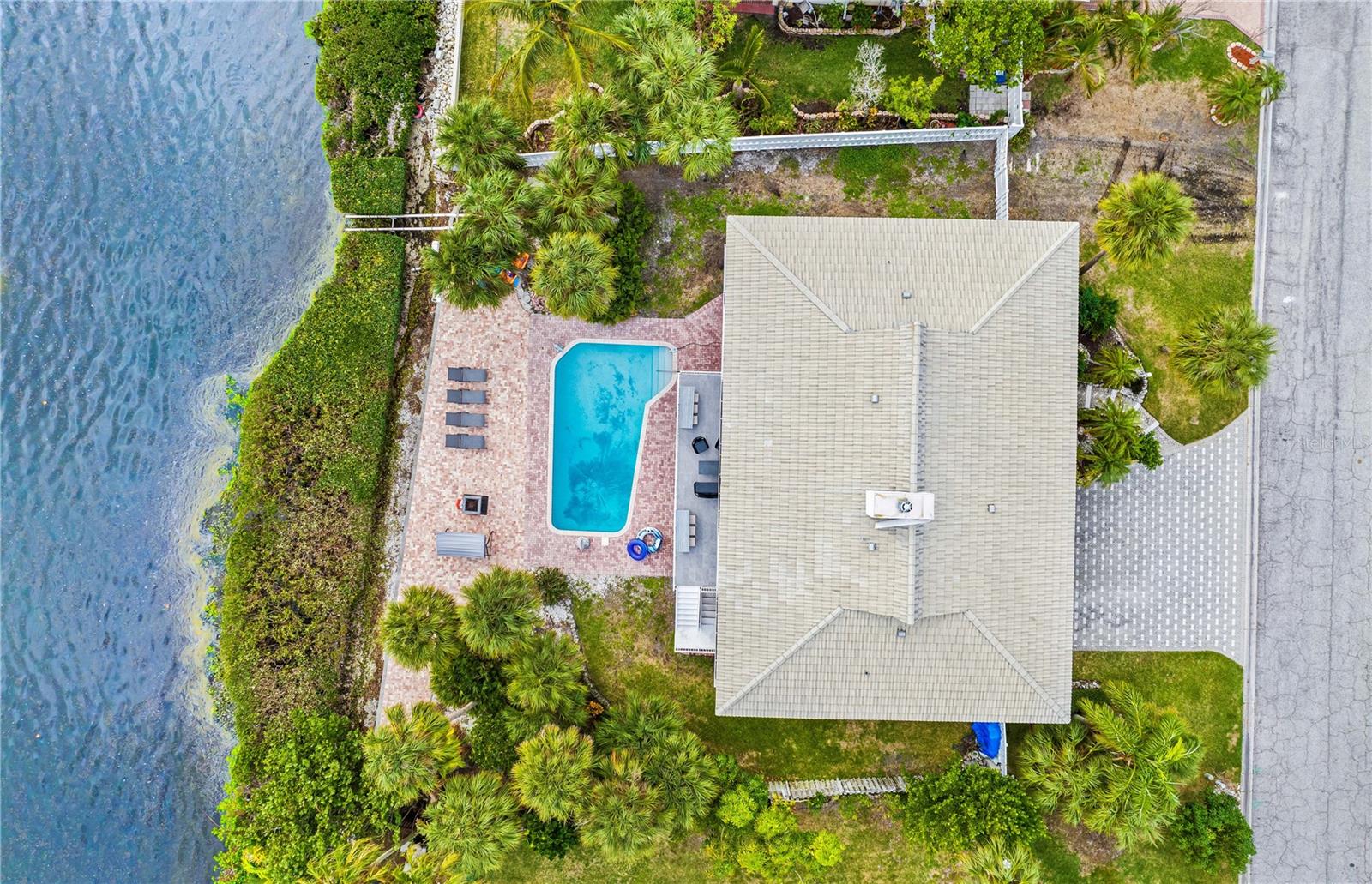 CONQUISTADOR BAYSIDE - Residential