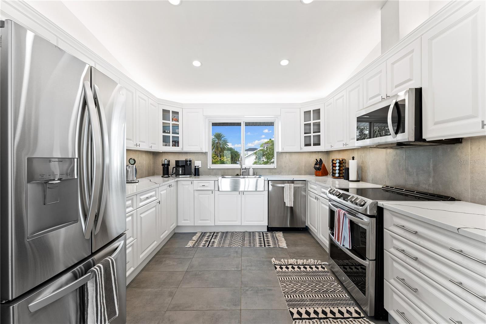 CONQUISTADOR BAYSIDE - Residential