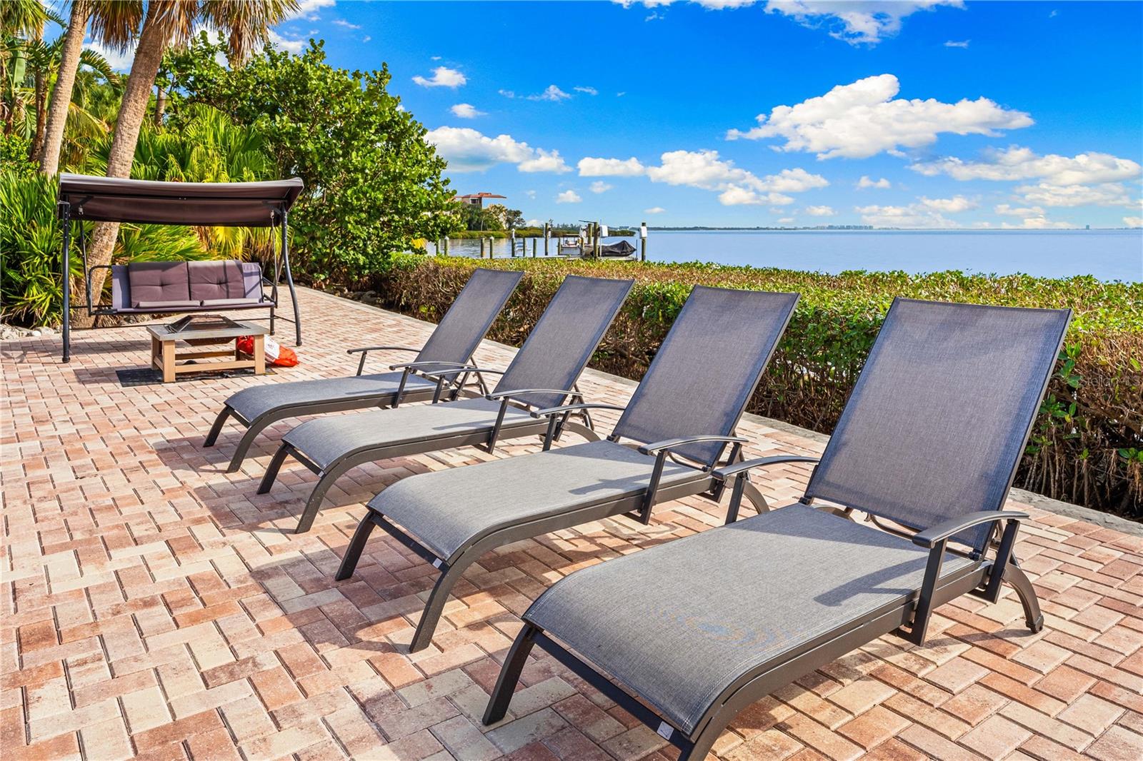 CONQUISTADOR BAYSIDE - Residential