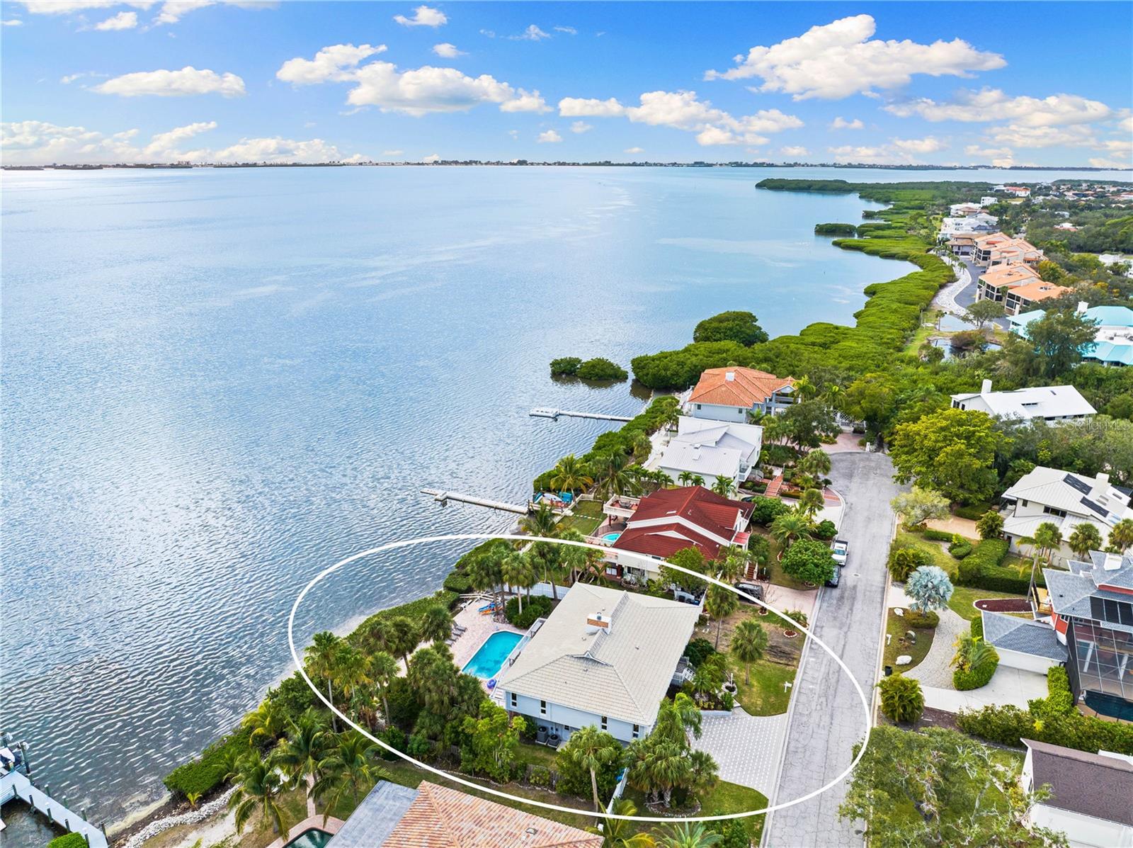 CONQUISTADOR BAYSIDE - Residential