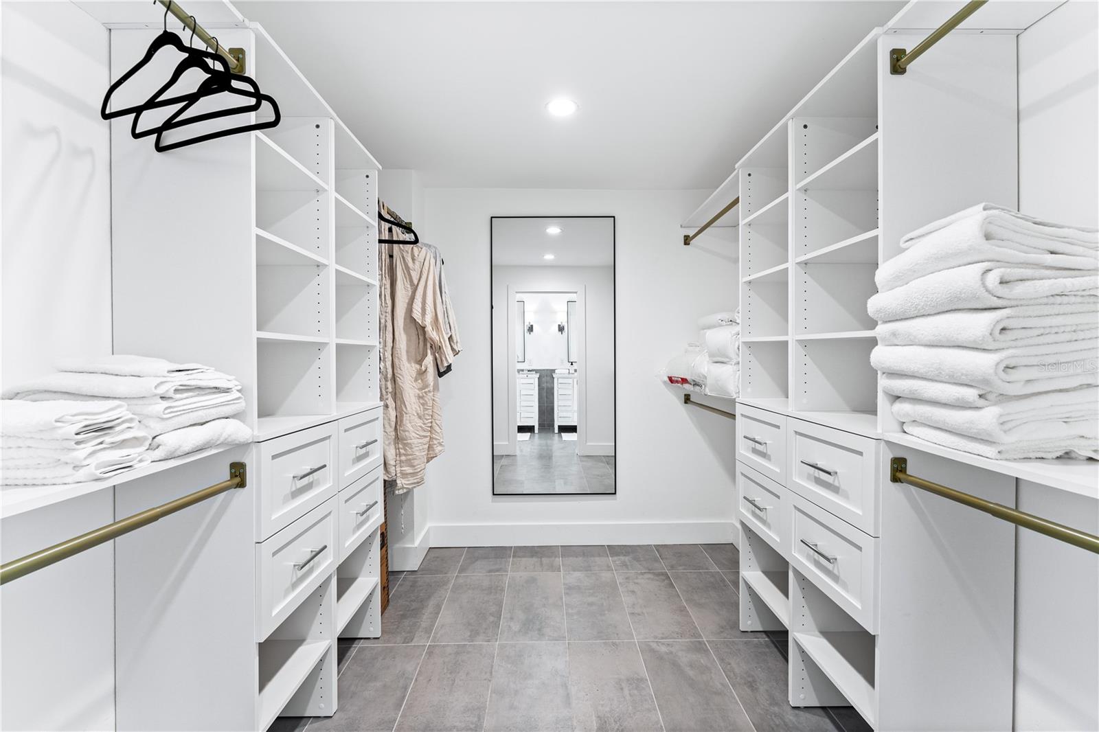 CONQUISTADOR BAYSIDE - Residential