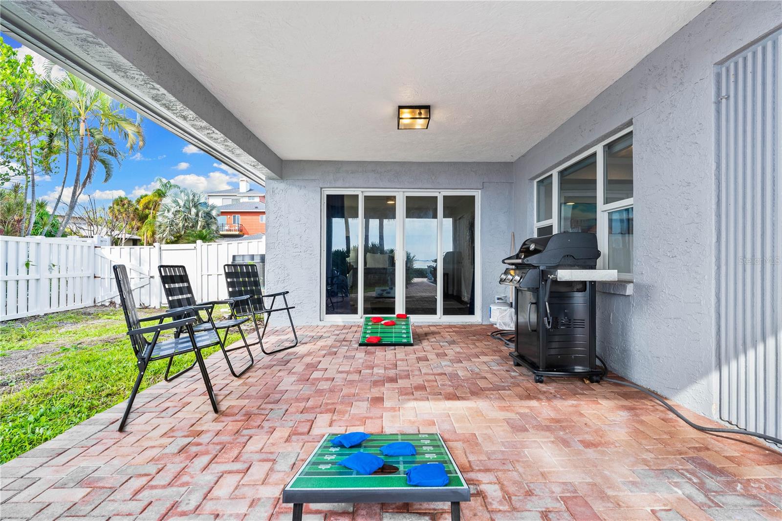 CONQUISTADOR BAYSIDE - Residential