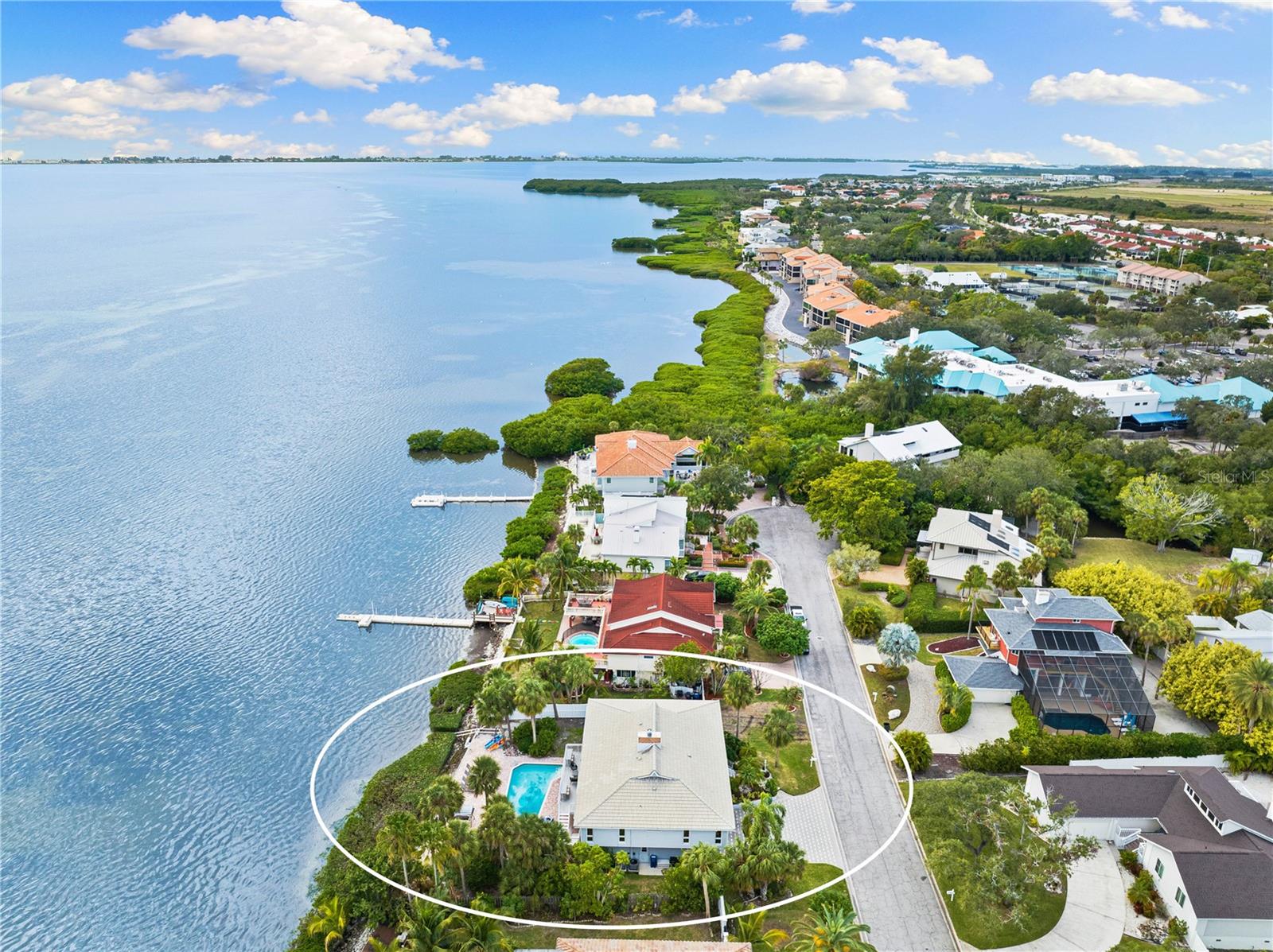 CONQUISTADOR BAYSIDE - Residential