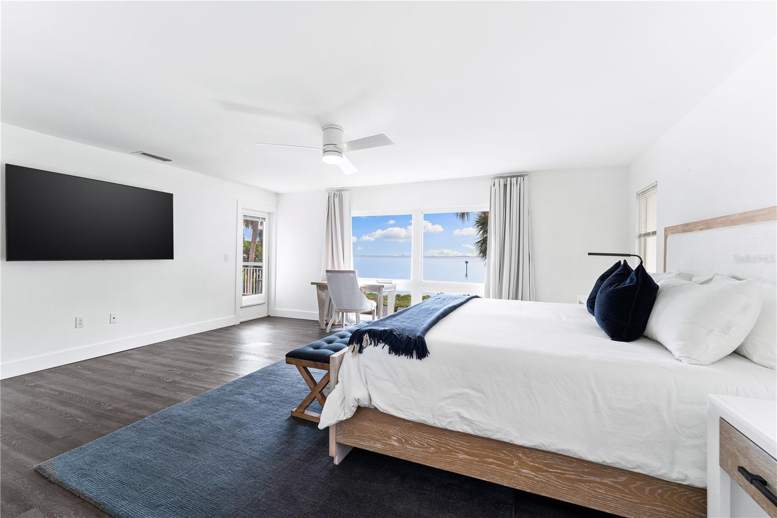 CONQUISTADOR BAYSIDE - Residential