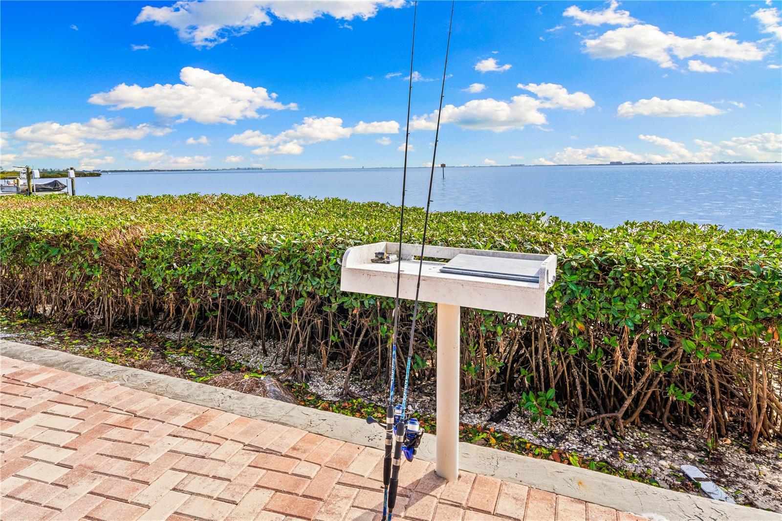 CONQUISTADOR BAYSIDE - Residential