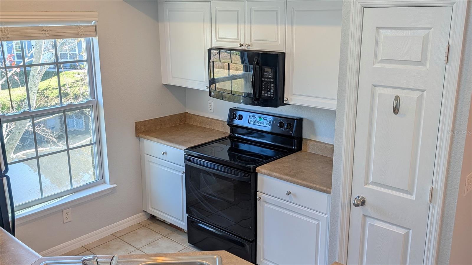 ADMIRALS WALK - Residential