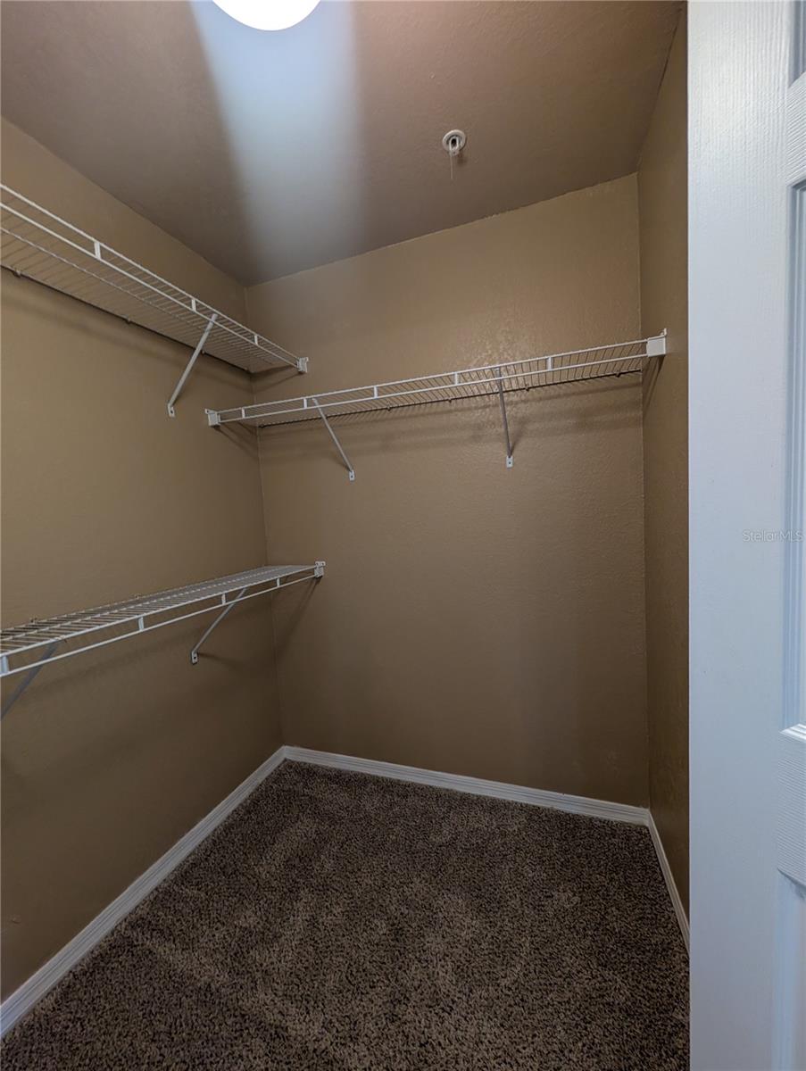 ADMIRALS WALK - Residential