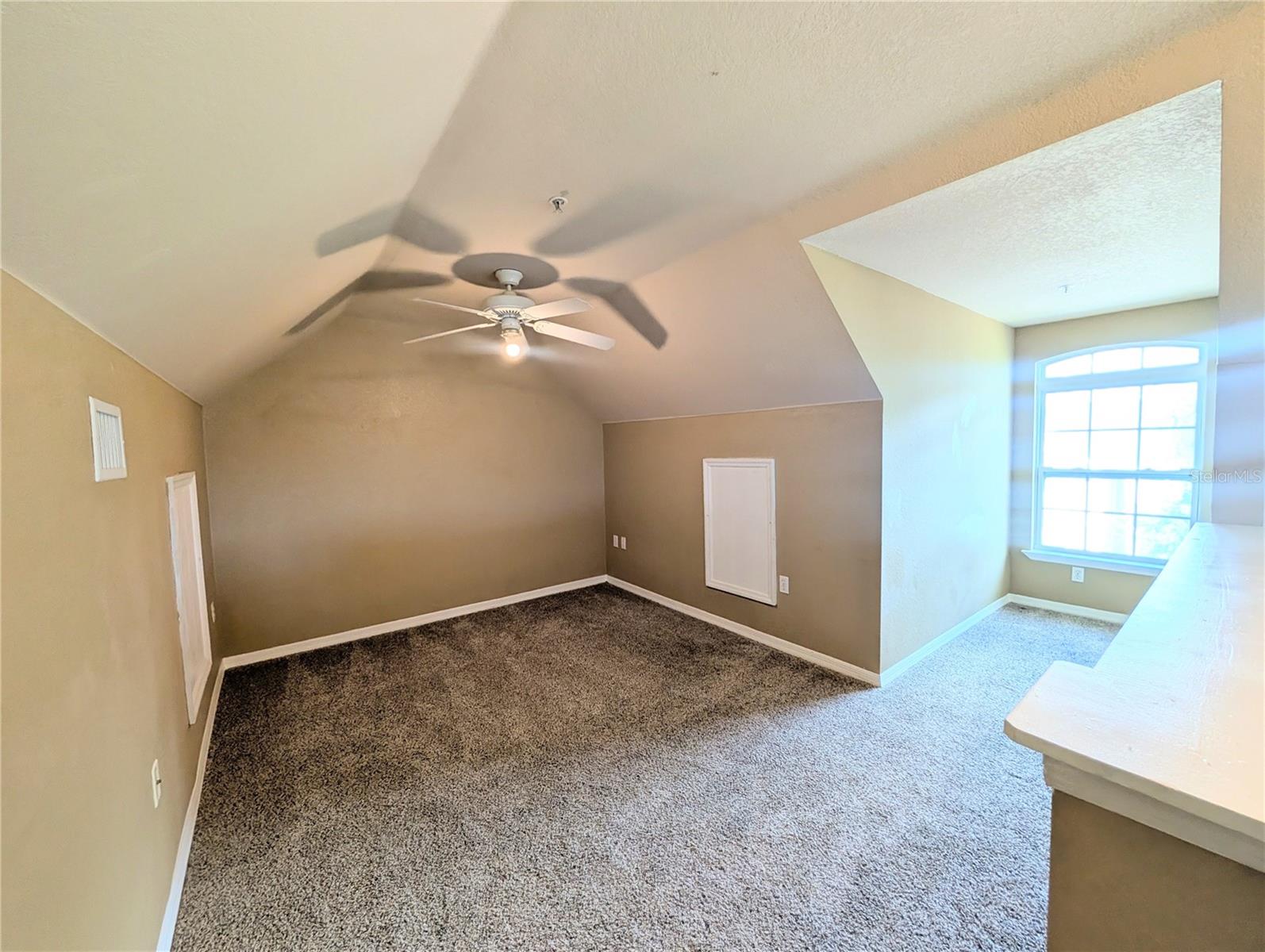 ADMIRALS WALK - Residential