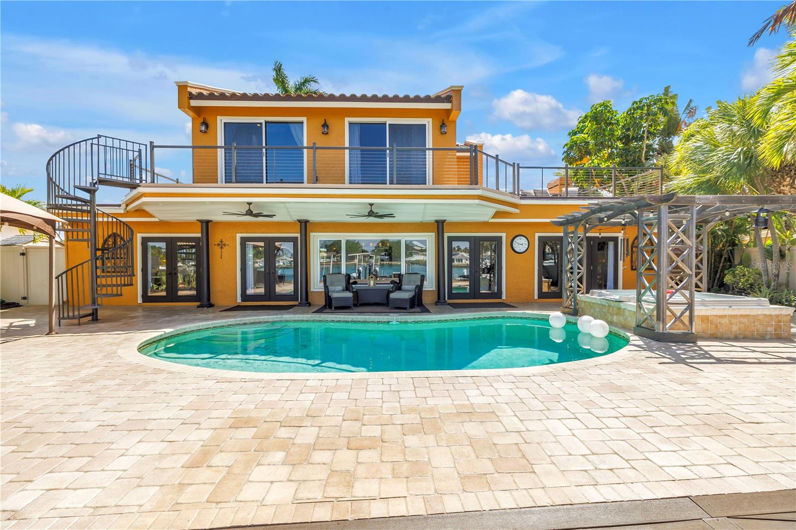 BELLE VISTA POINT - Residential