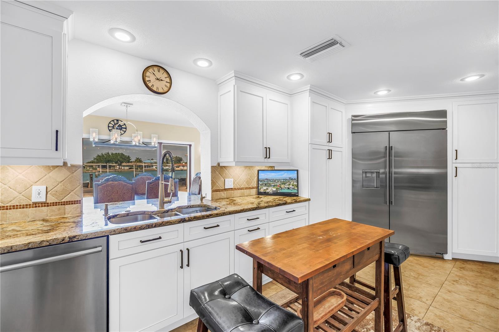 BELLE VISTA POINT - Residential