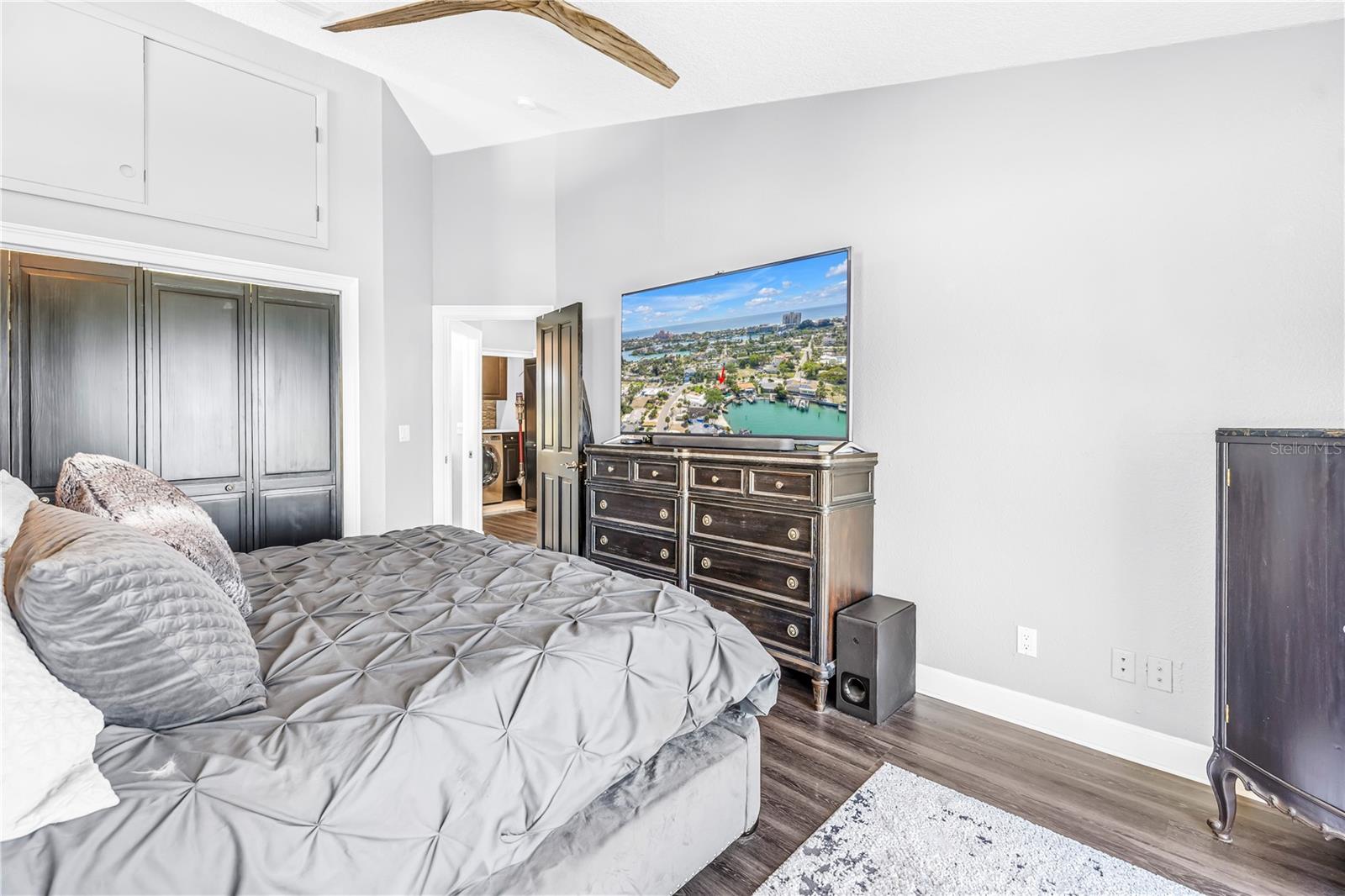 BELLE VISTA POINT - Residential
