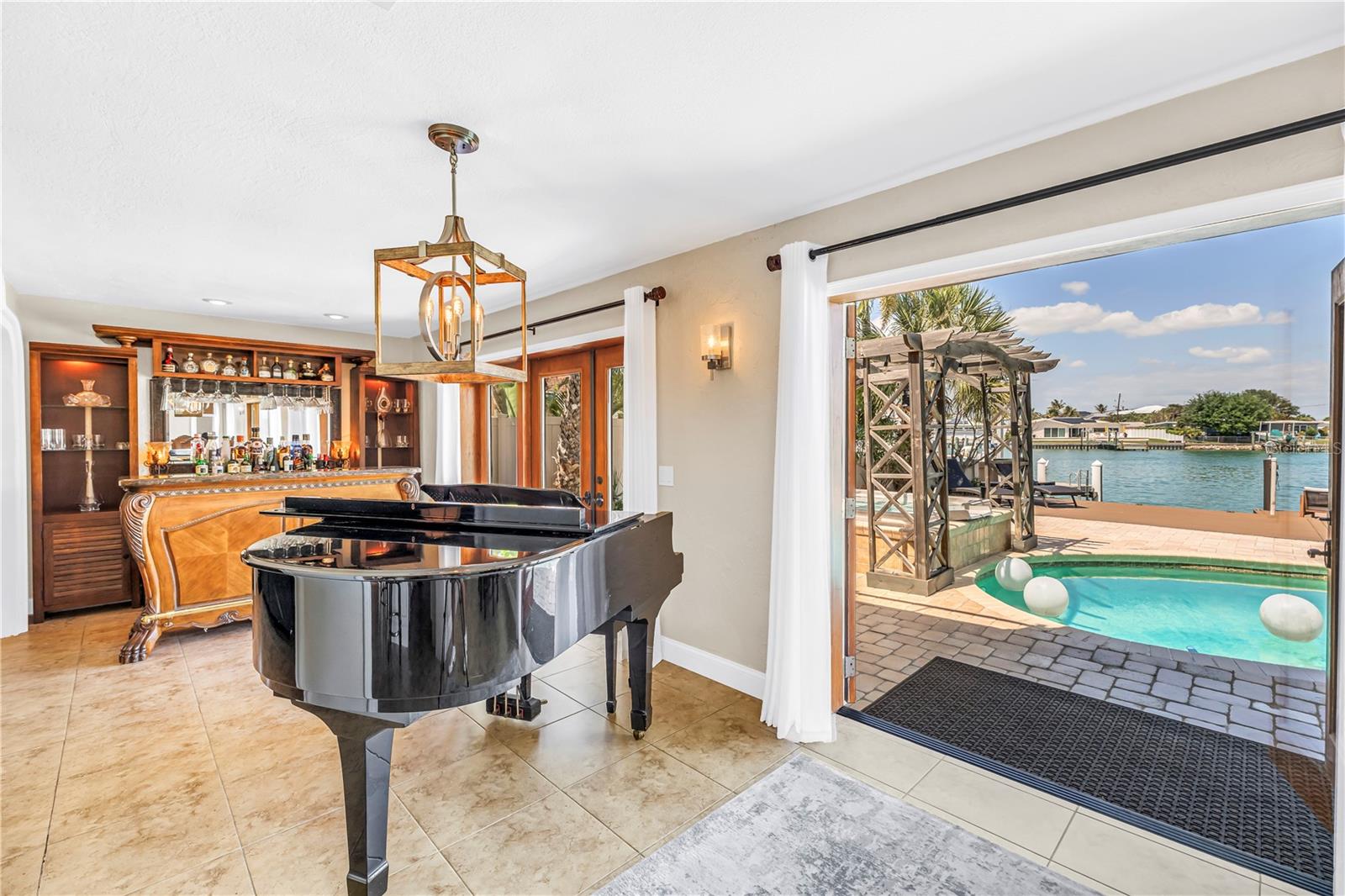 BELLE VISTA POINT - Residential