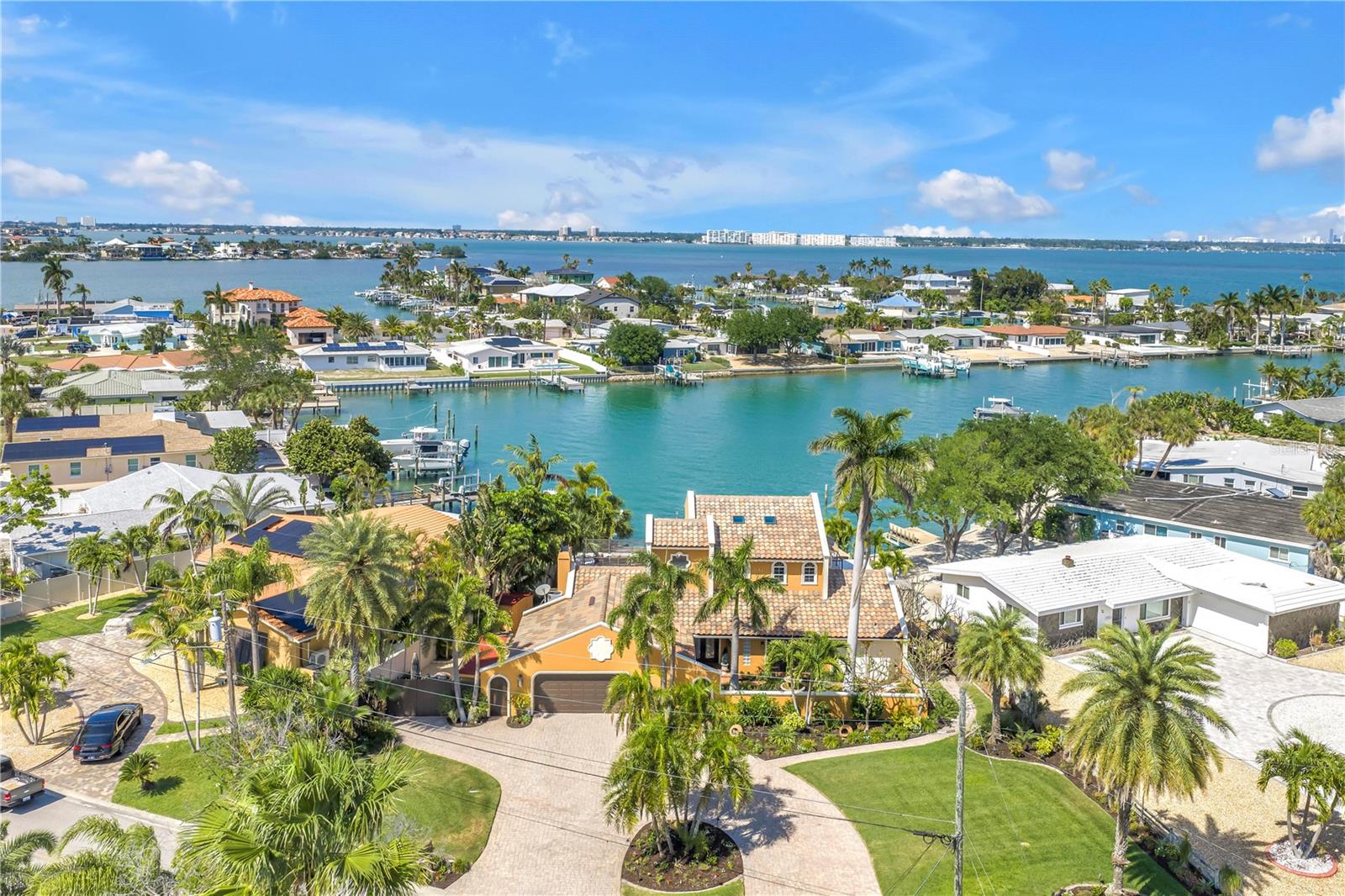 BELLE VISTA POINT - Residential