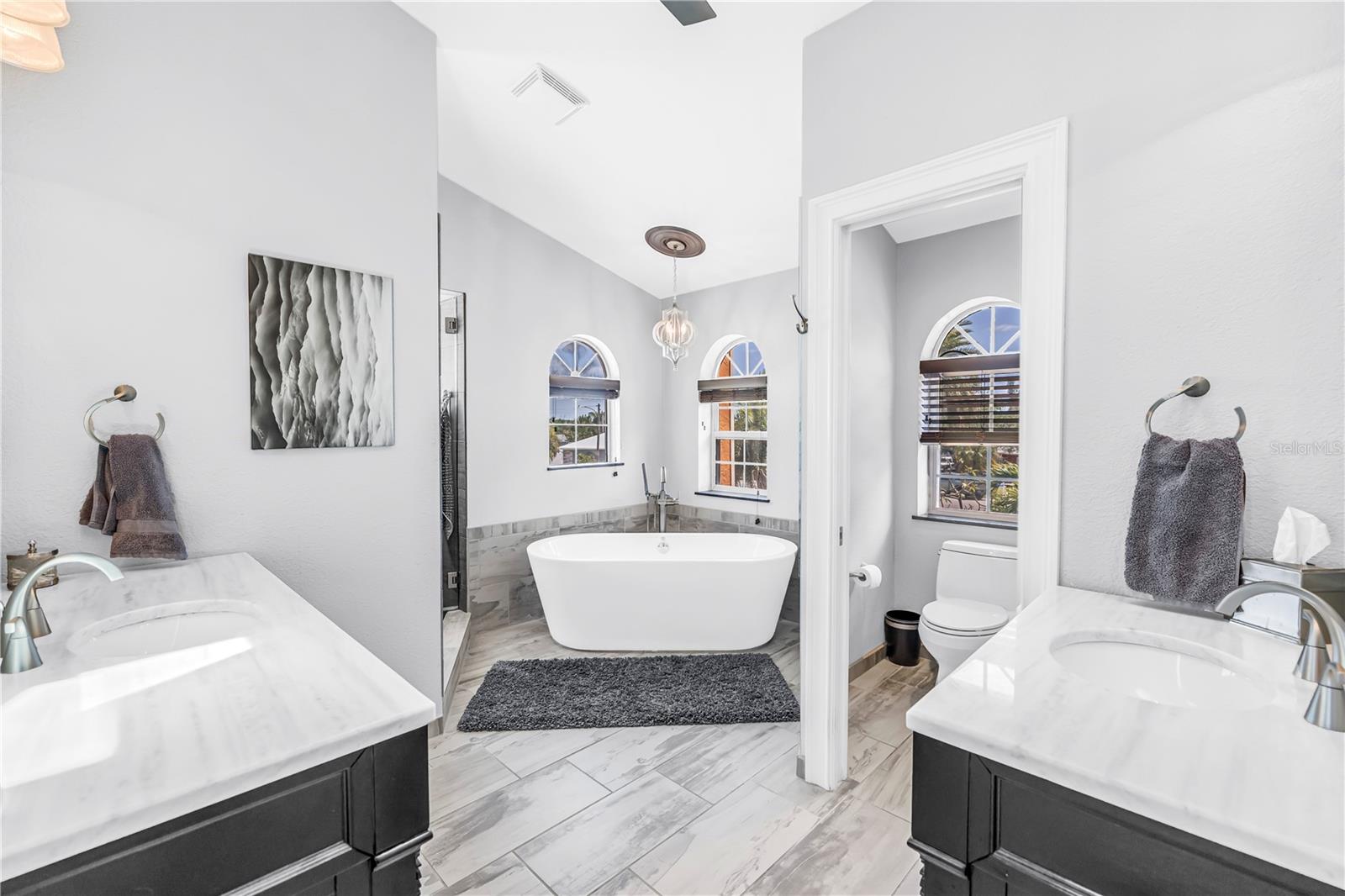 BELLE VISTA POINT - Residential