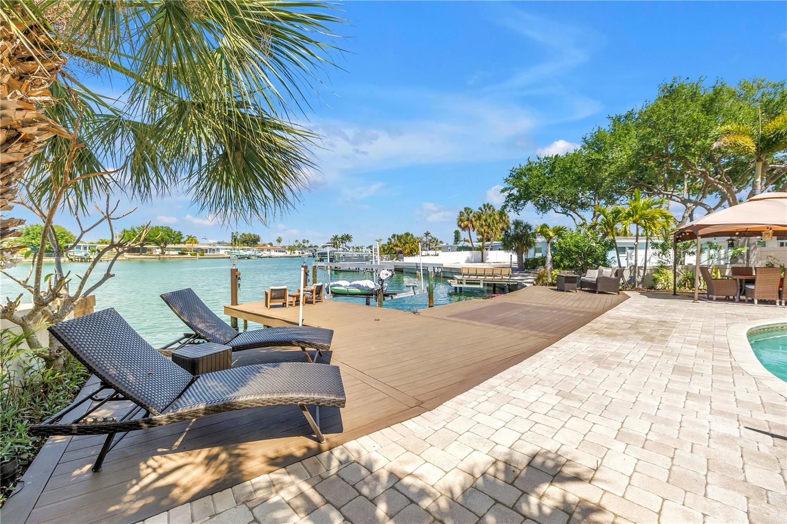 BELLE VISTA POINT - Residential