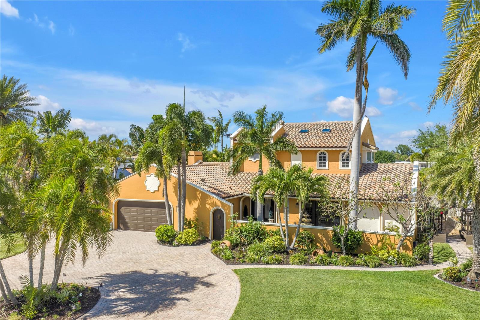 BELLE VISTA POINT - Residential