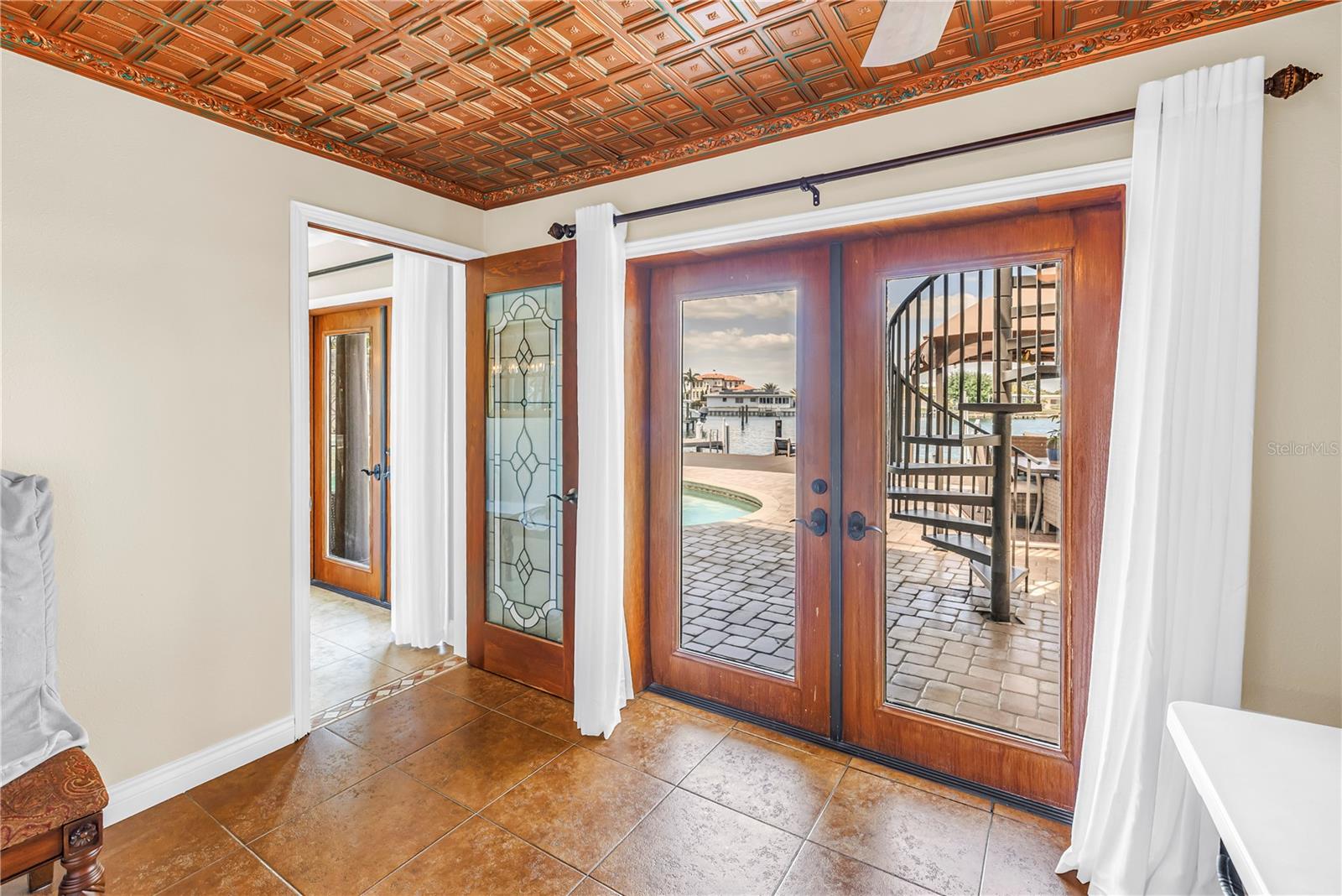 BELLE VISTA POINT - Residential