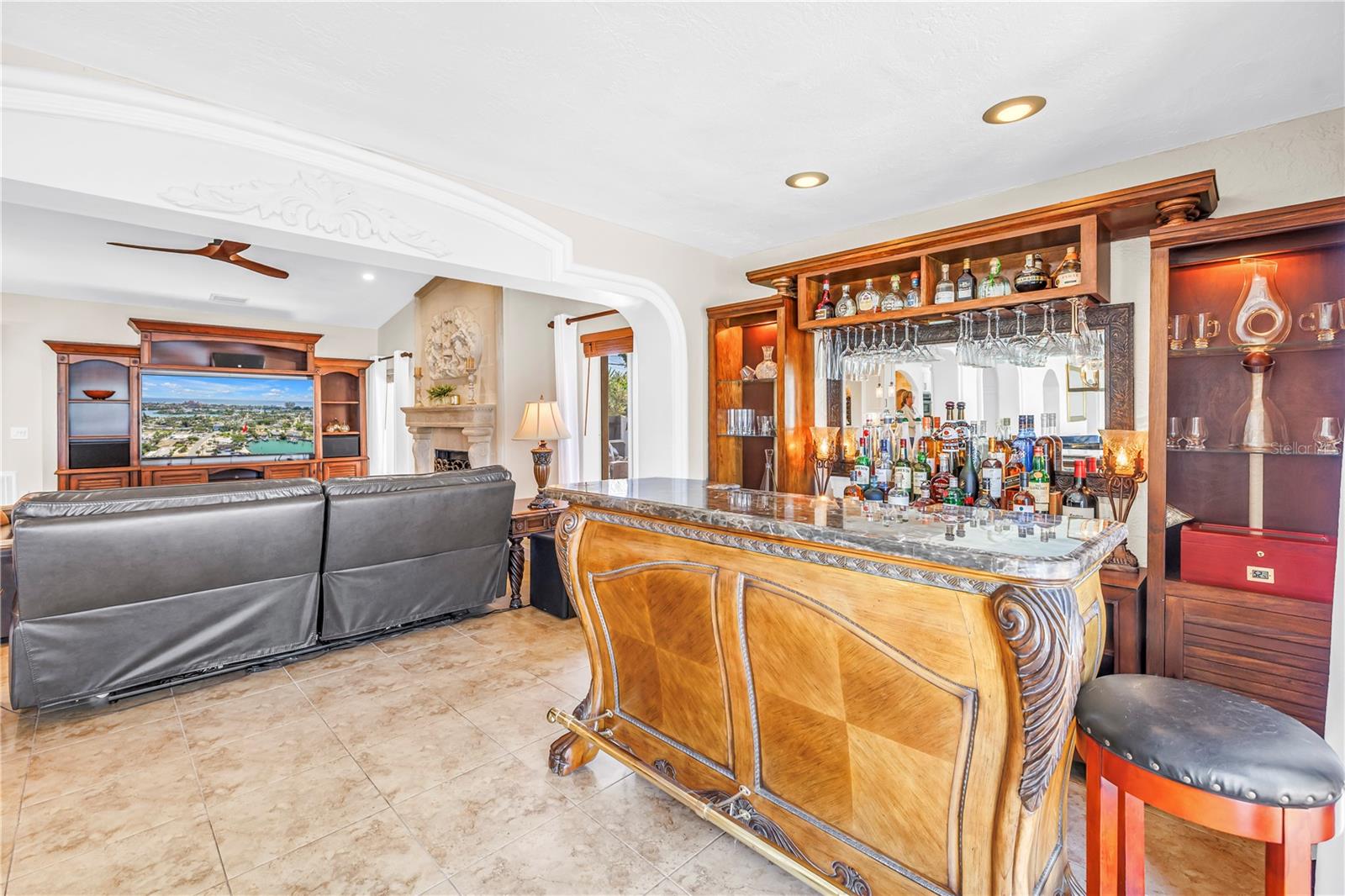 BELLE VISTA POINT - Residential